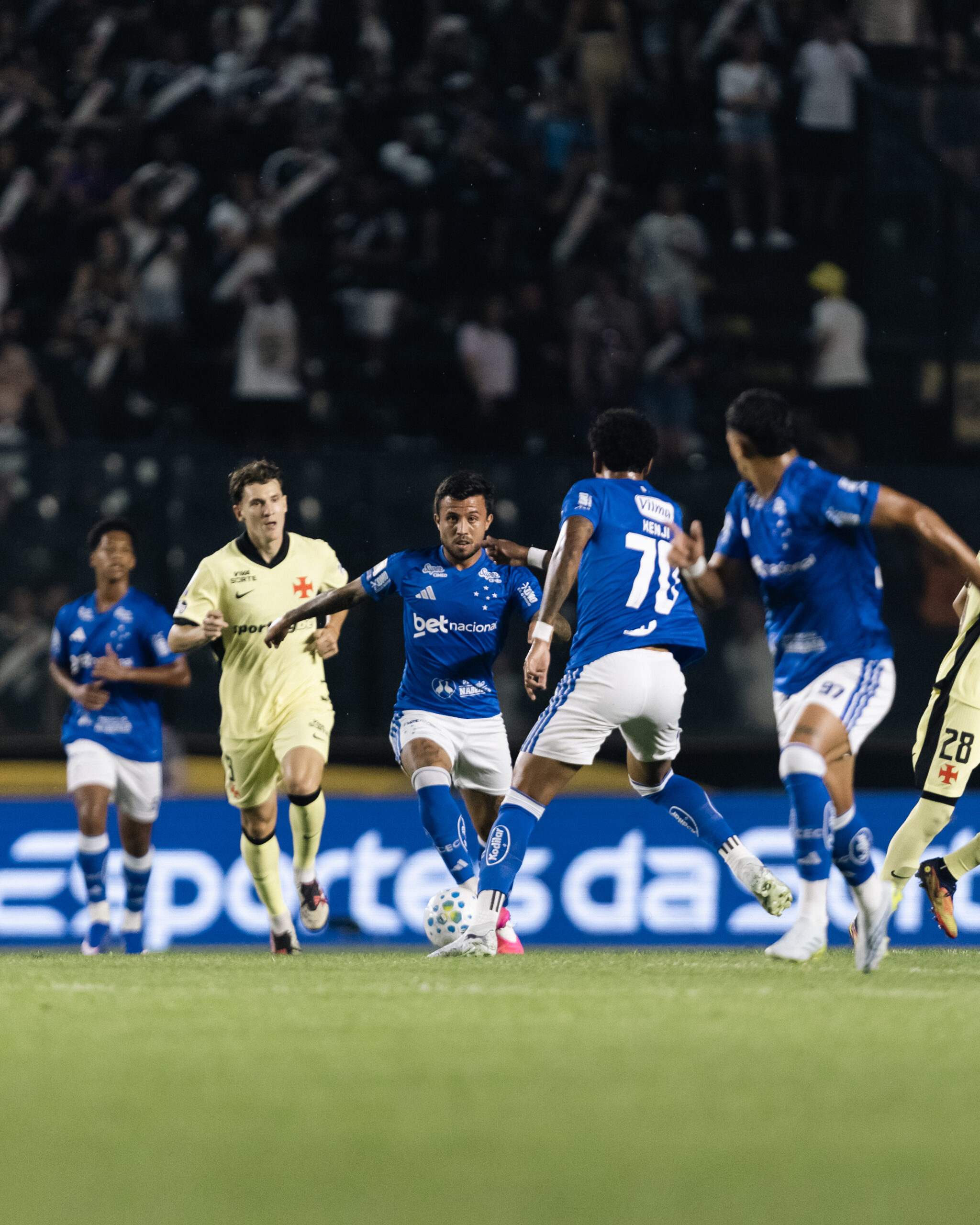Cruzeiro perde para o Vasco fora e tem atuação criticada no DDBMG