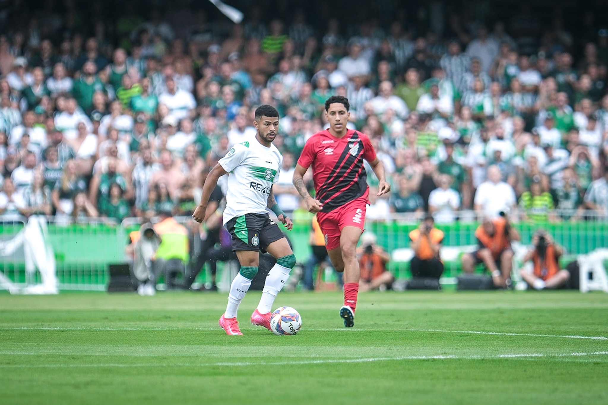 CBF mantém Atletiba na sexta-feira e explica horário do clássico