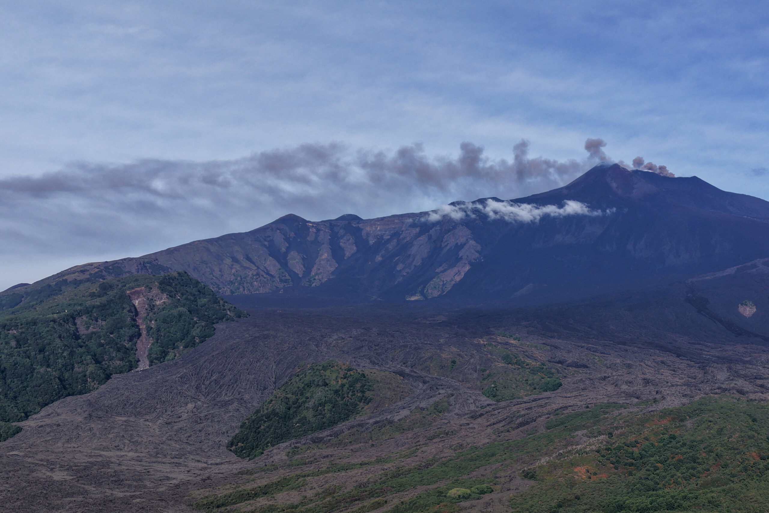 Aeroporto na Itália fecha após registros de atividade no vulcão Etna