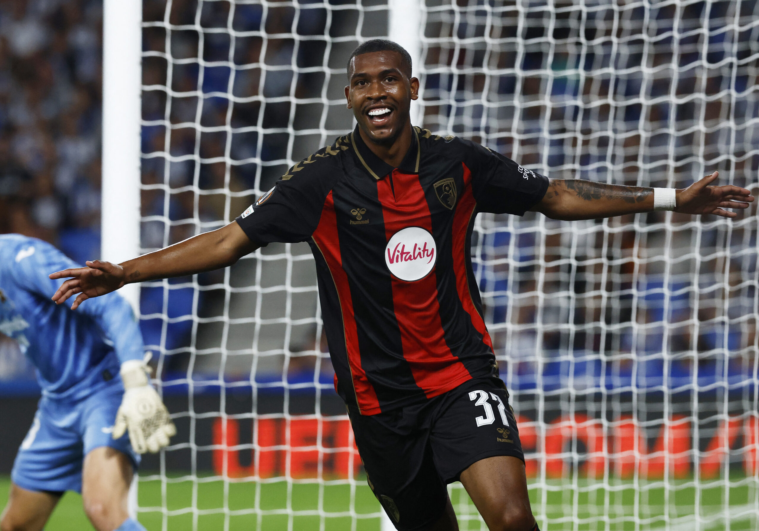 Convocado para a Seleção, Rayan faz primeiro gol na Liga Europa; assista