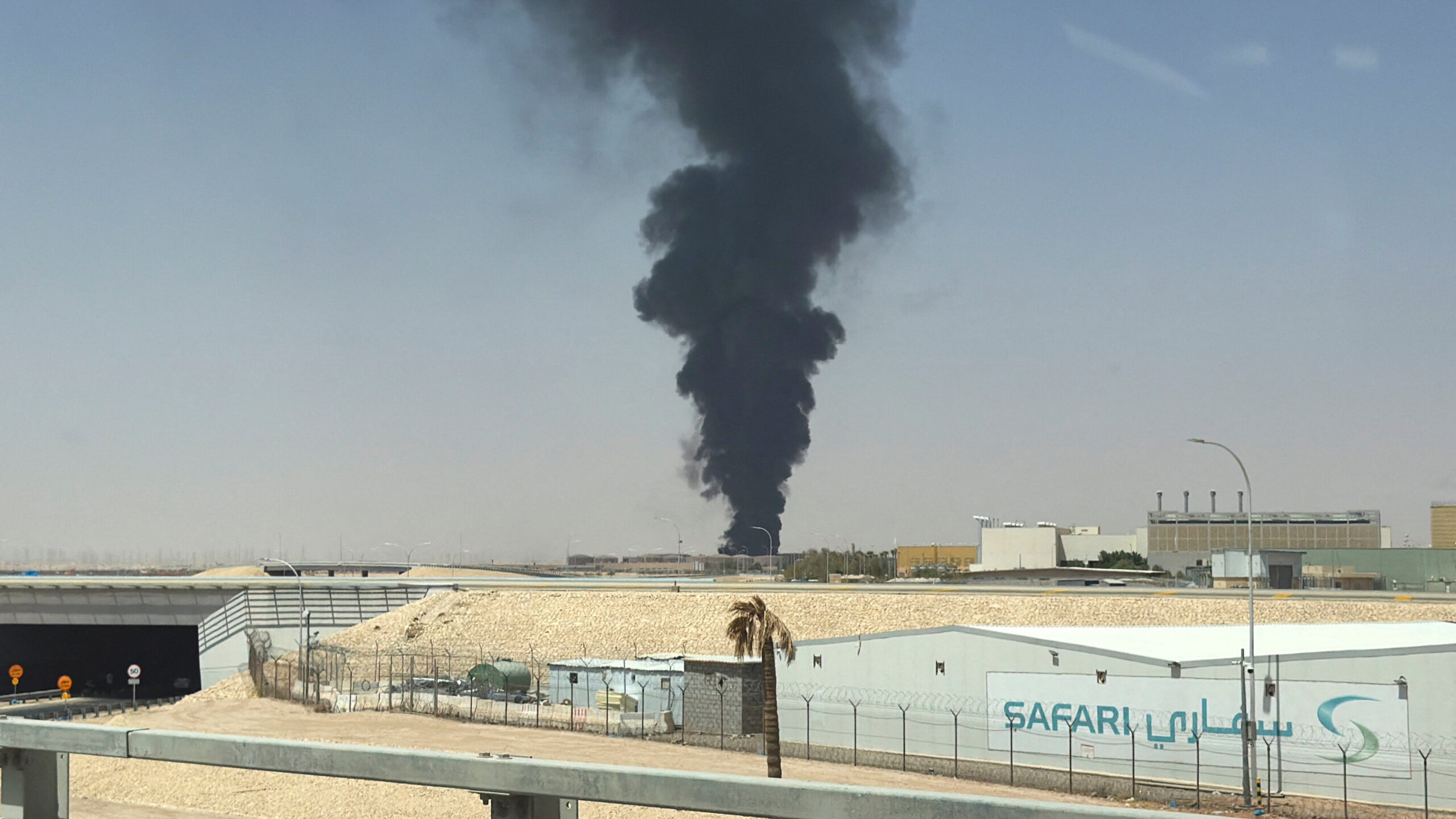 Arábia Saudita emite alertas de ataque aéreo em todo o país