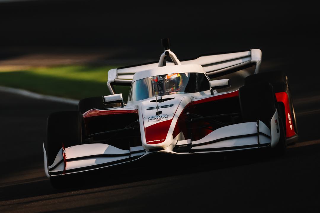 Rossi e Palou participam de testes do carro de 2028 da Indy em Indianápolis
