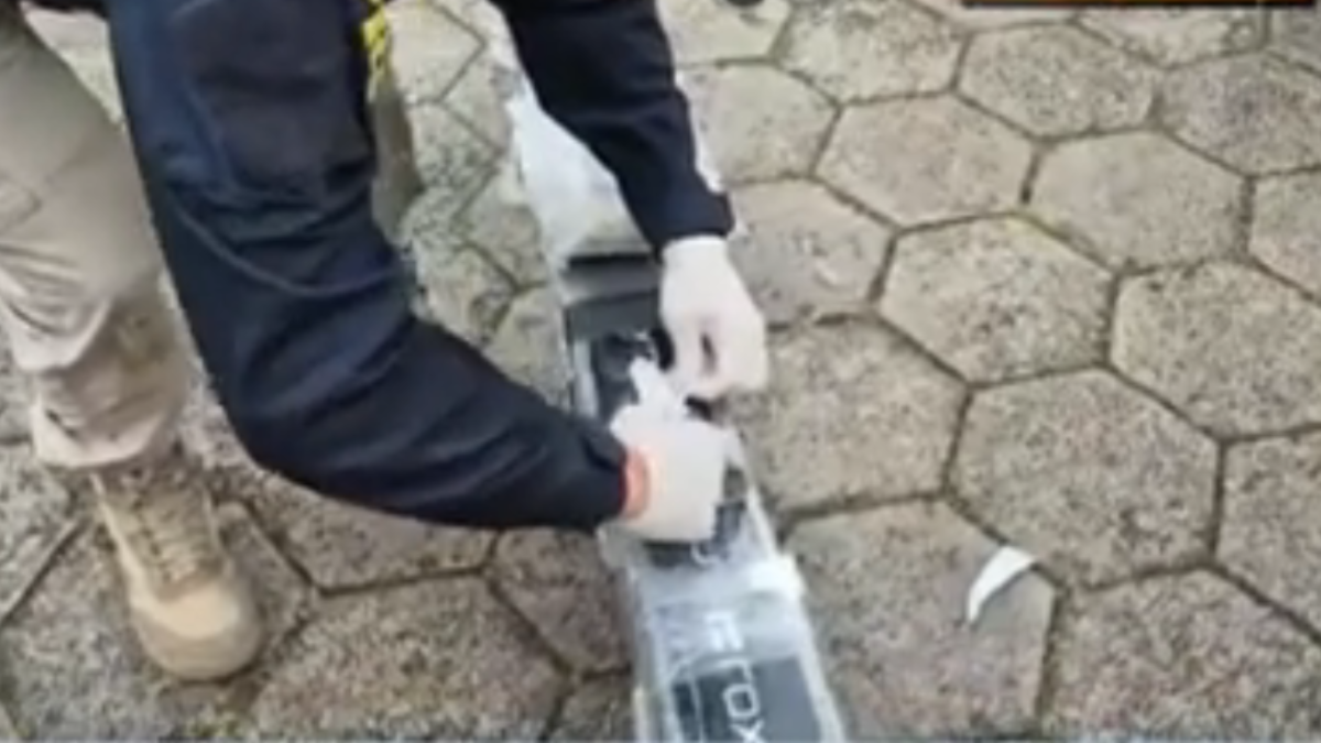 Polícia apreende 47 kg de cocaína em carro na Régis Bittencourt (SP)