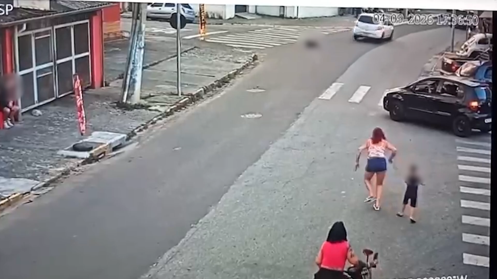Adolescente é arrastada por veículo de corrida em Tremembé; entenda o caso