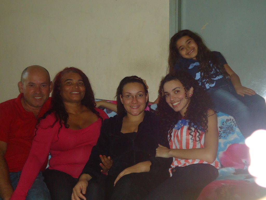 Para Lorena, a mãe, Maria Aparecida Ramos Sabará, e suas irmãs são a base para continuar seguindo seu sonho I Arquivo pessoal