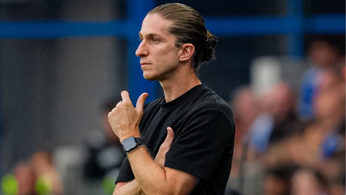 Filipe Luís mantém invencibilidade no comando do Monaco