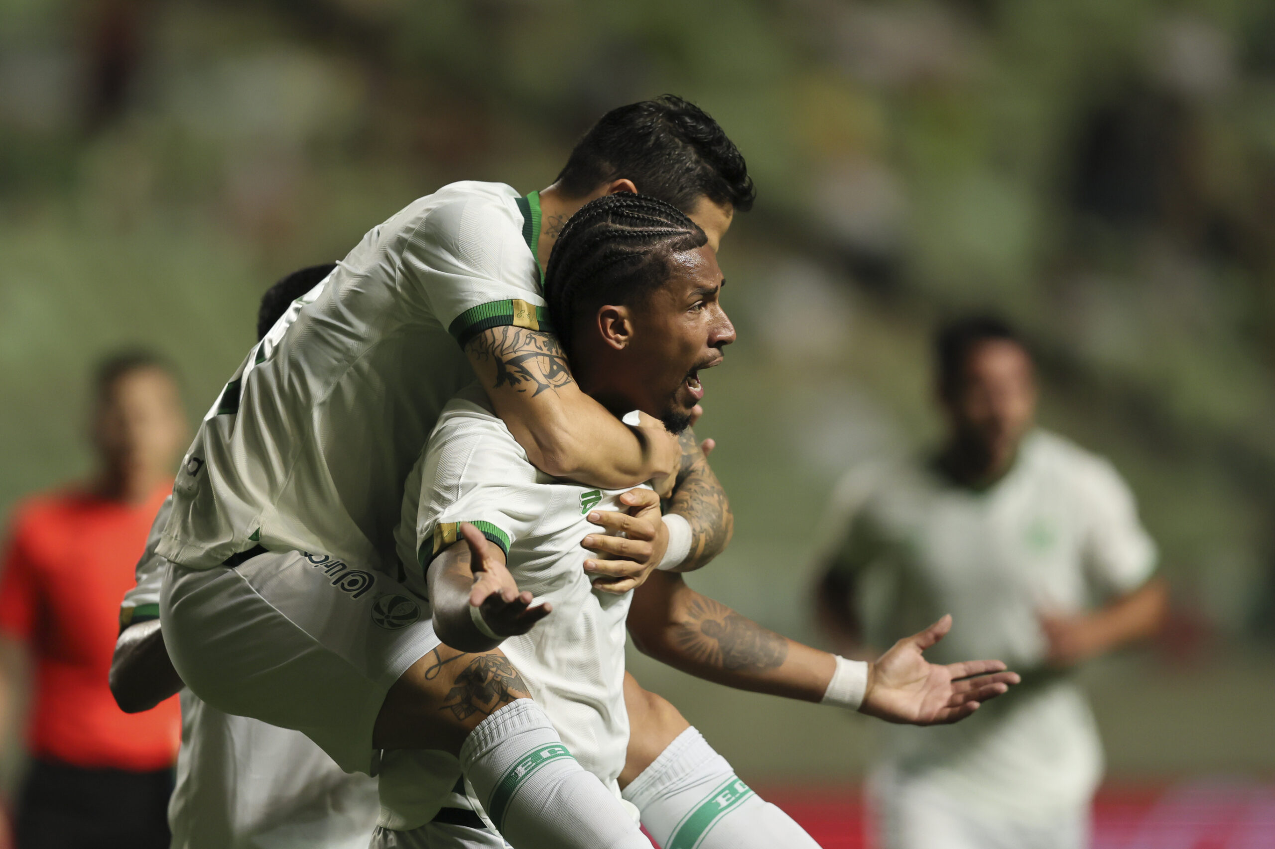 Ex-Fluminense faz gol decisivo e põe Juventude na vice-liderança da Série B