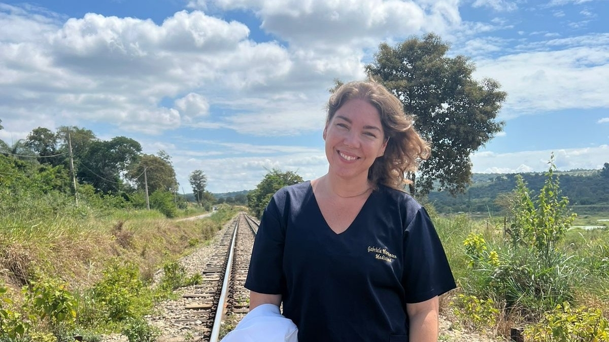 Aos 38 anos, estudante realiza sonho de ser médica após carreira no direito