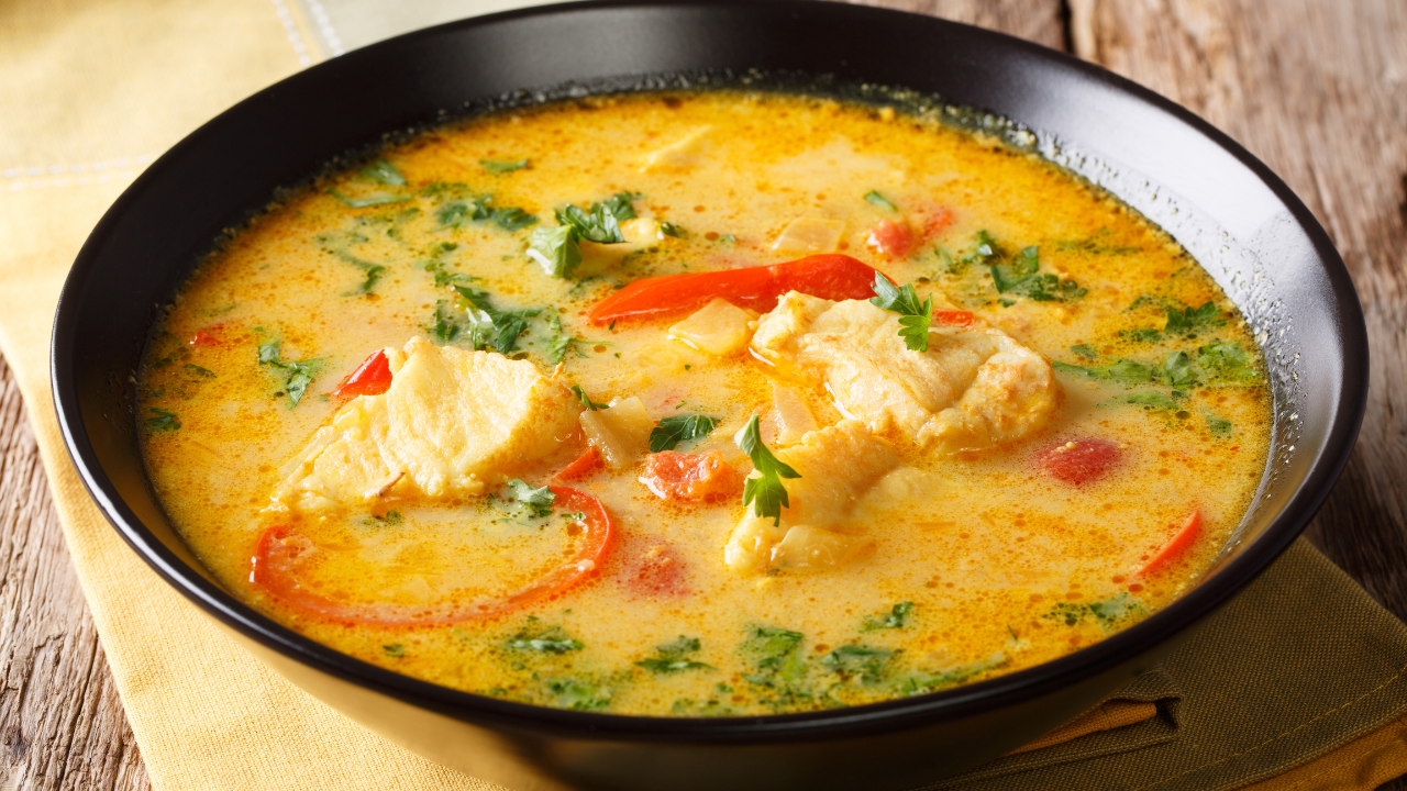 Moqueca baiana prática: acerte no sabor tradicional em uma única panela