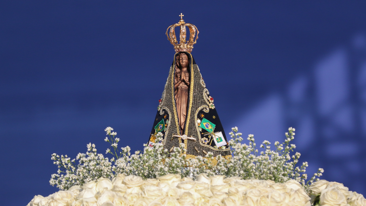 Imagem de Nossa Senhora Aparecida é encontrada sem cabeça em Cuiabá