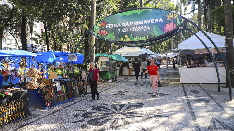 Curitiba abre feiras da Primavera e da Criança no Centro
