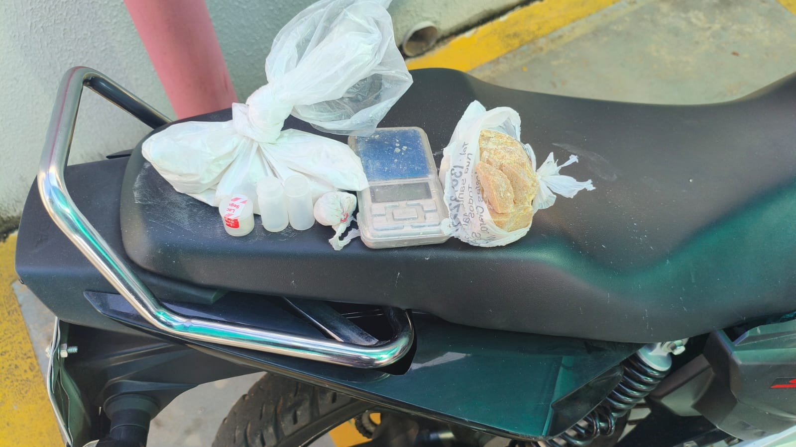 BAEP prende homem com drogas após perseguição em Bauru