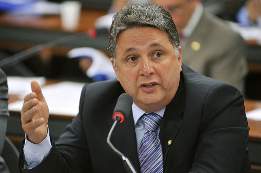 TRE indefere candidatura de ex-governador do Rio Anthony Garotinho