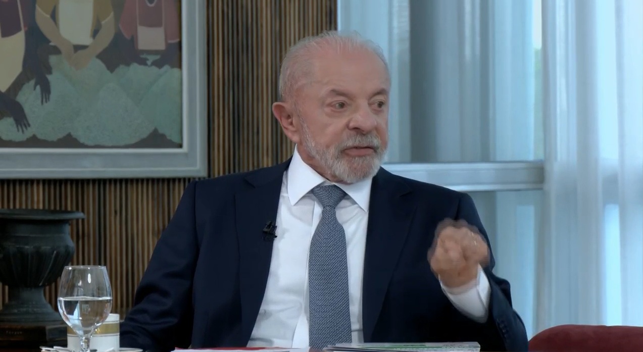 Lula defende investigação, mas acredita em inocência de Lulinha e Marcola
