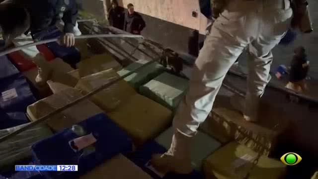 PRF faz maior apreensão de maconha de 2026 no Paraná