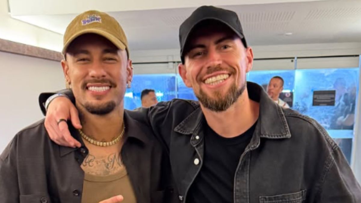 Neymar se rende a Jorginho, do Flamengo, na NFL