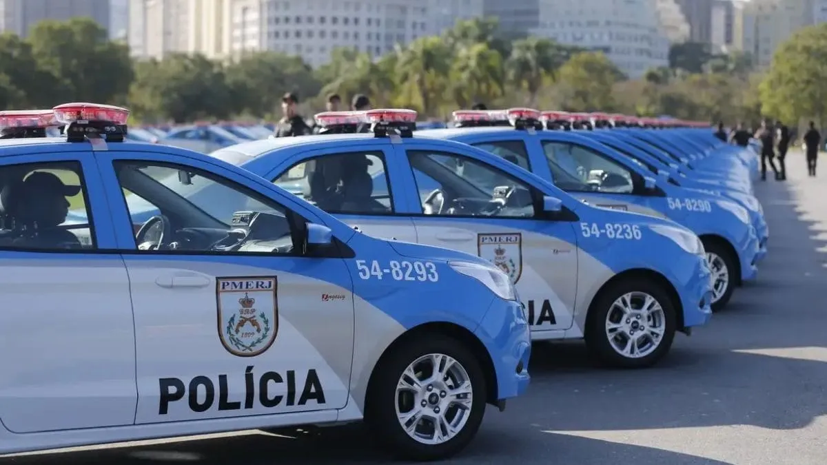Tiroteio perto de escola no RJ apavora alunos e professores