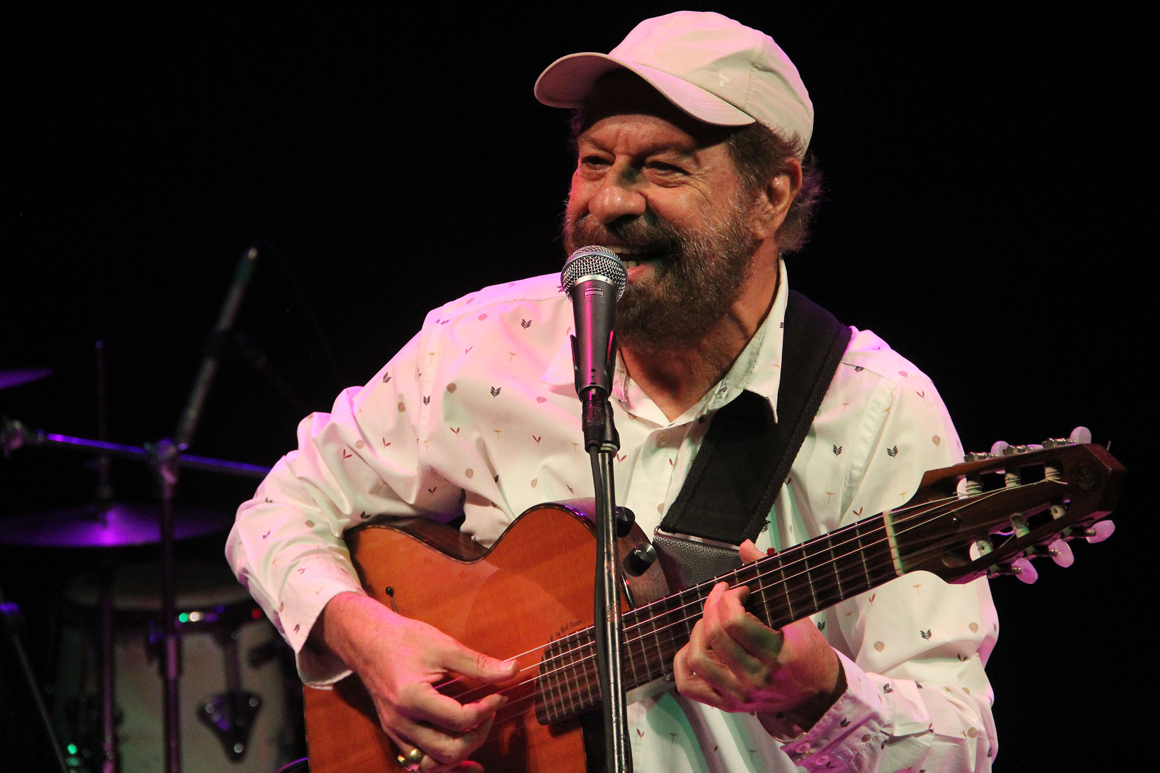 João Bosco traz turnê de 80 anos ao Teatro Guaíra em Curitiba