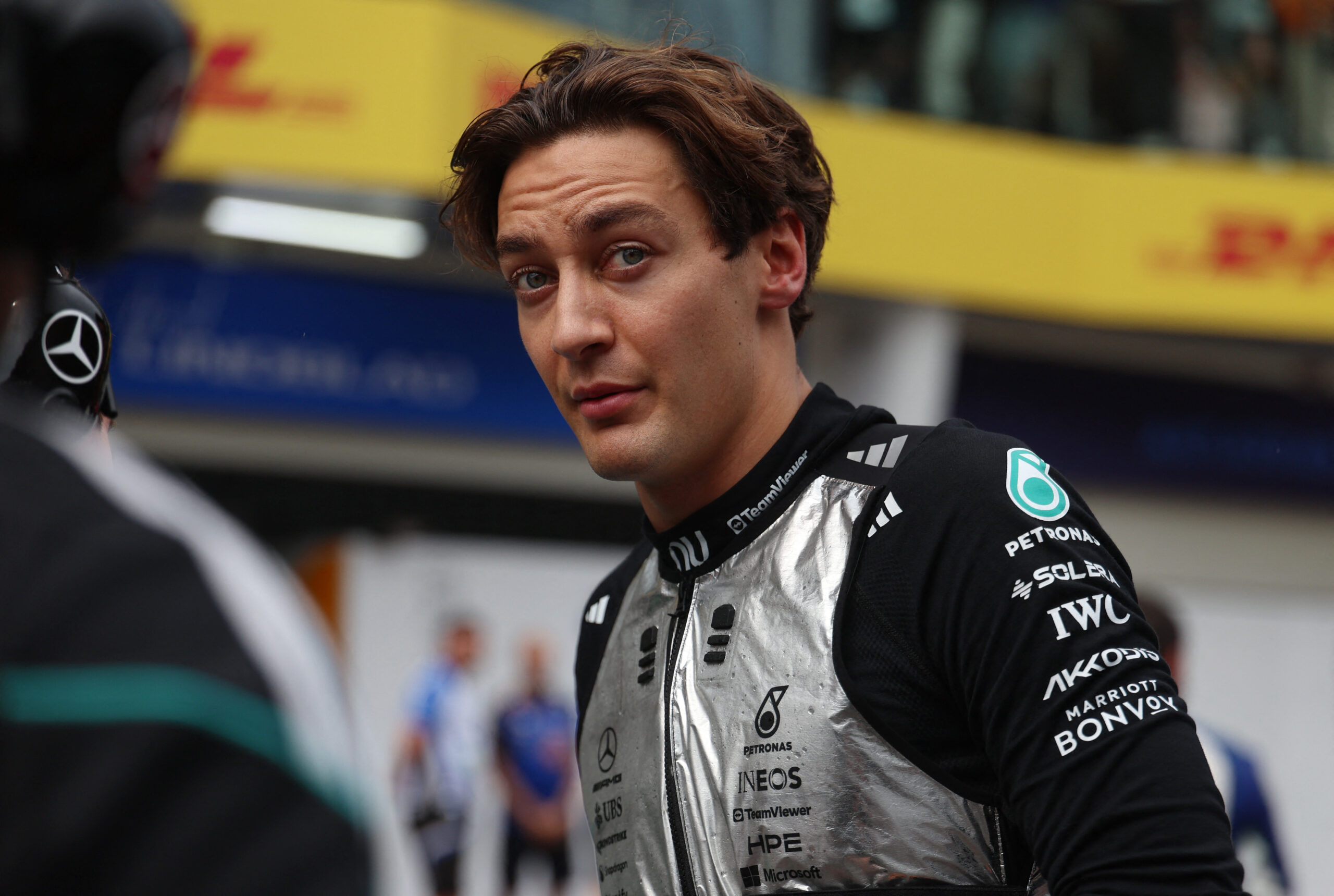 Mercedes confirma que Russell largará no fim do grid no GP de Singapura