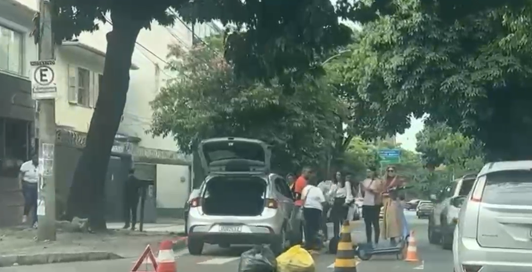 Atropelamento deixa duas pedestres feridas no Barro Preto
