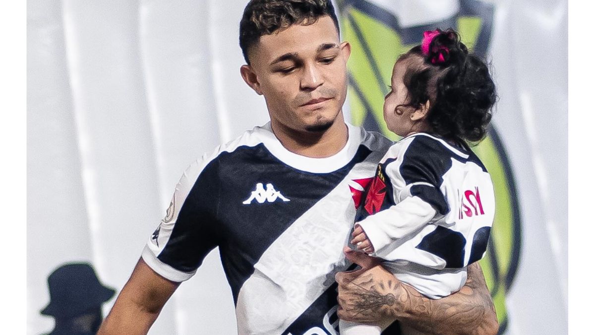 Entenda a comemoração de Adson, do Vasco, após fazer gol contra o Boca Juniors