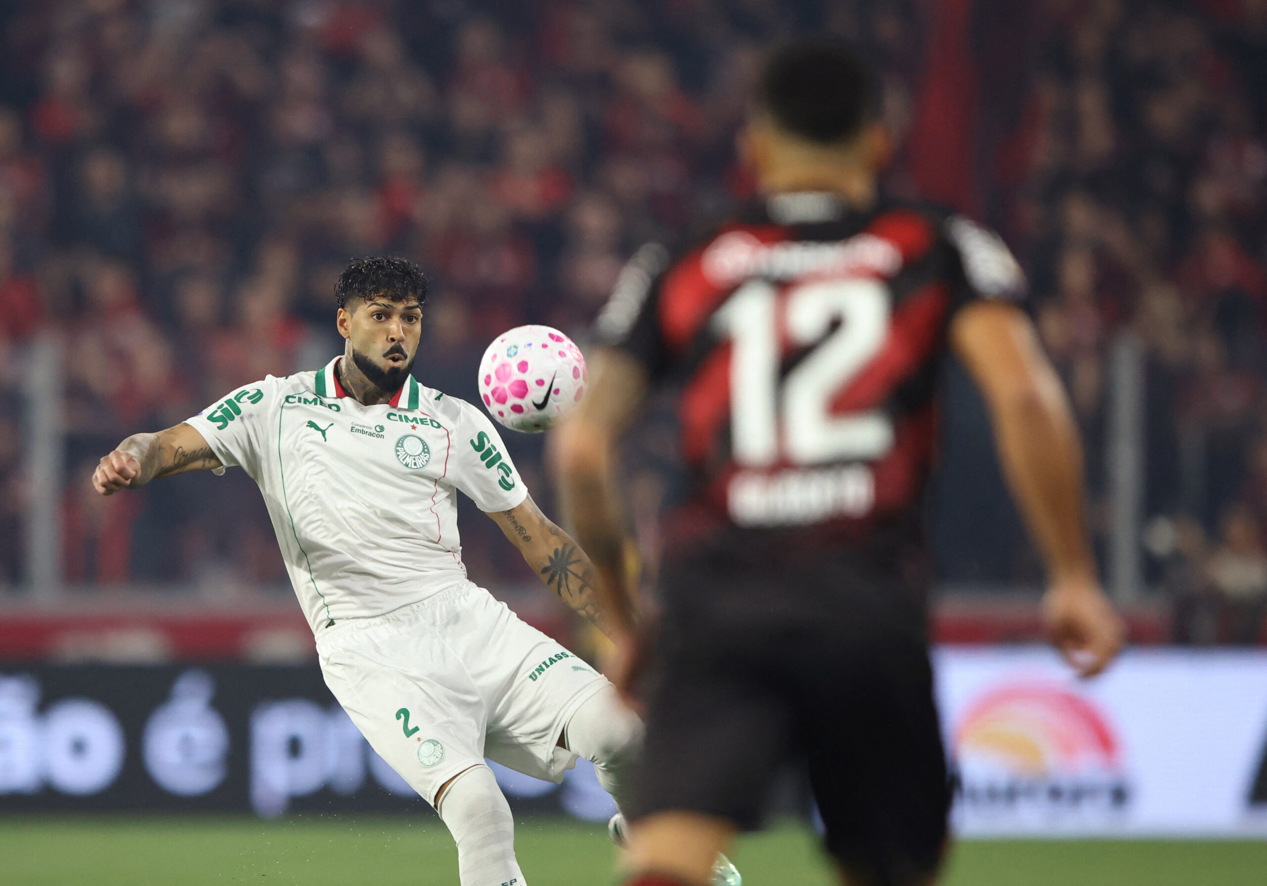 Palmeiras visita Athletico de olho na ponta; ouça ao vivo na BandNews FM
