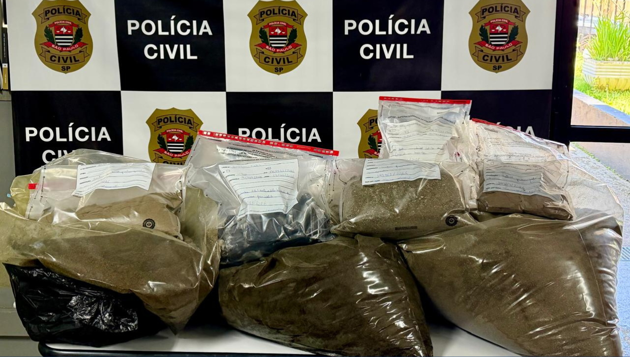 Polícia fecha fábrica de drogas a 50 metros de escola em Campinas
