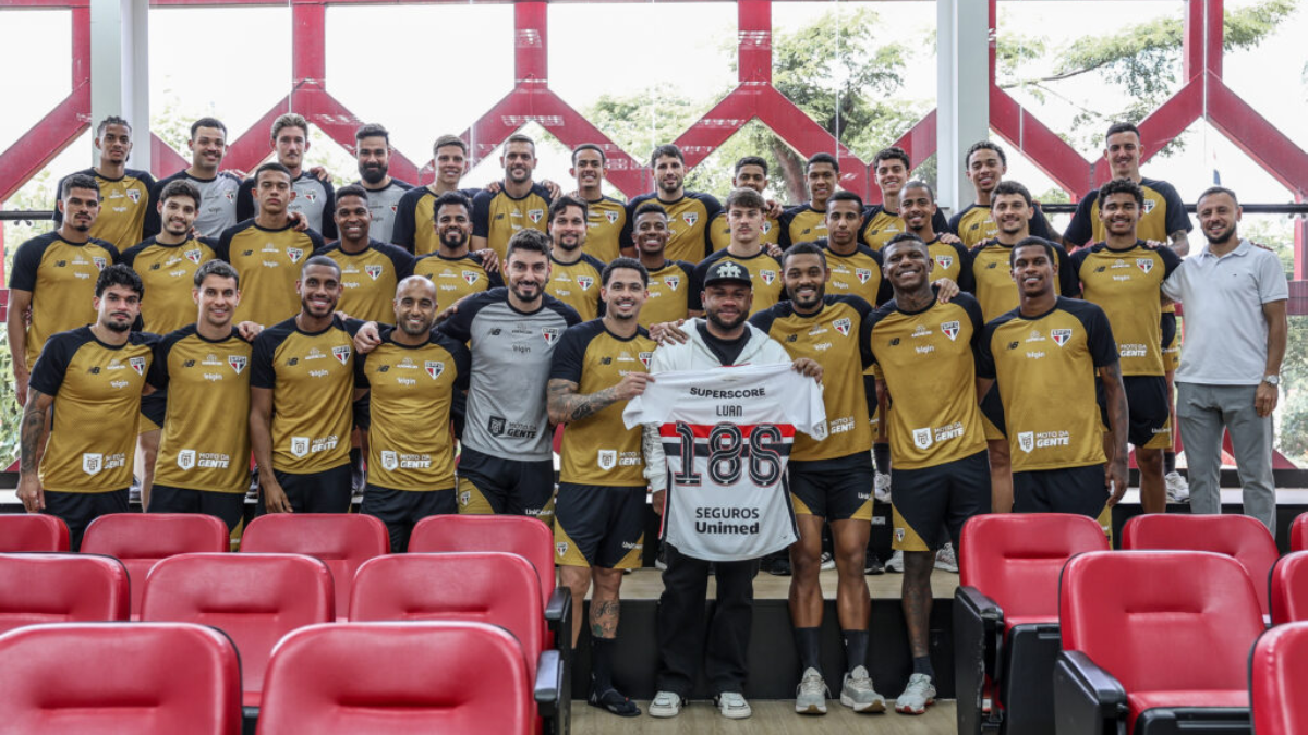 São Paulo rescinde contrato com volante após 16 anos de clube