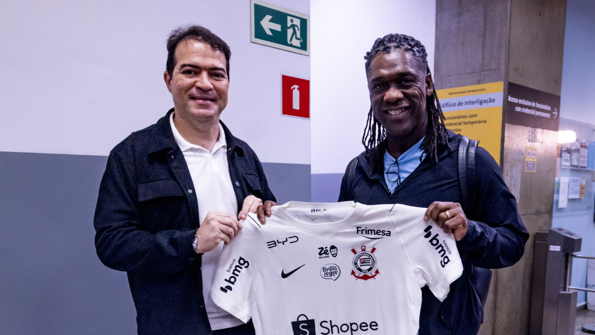 Apresentação de Seedorf, novo técnico do Corinthians; assista ao vivo