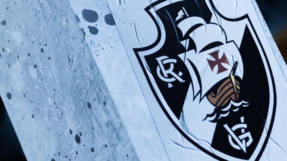 Vasco x Remo: escalações confirmadas para duelo pelo Brasileirão