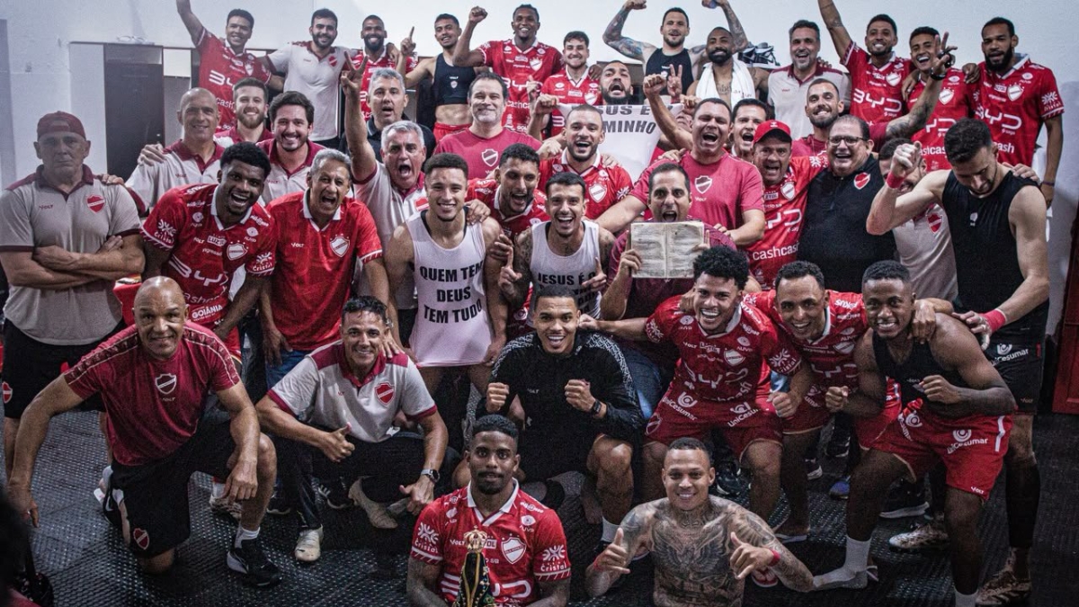 Vila Nova vence o Botafogo-SP fora de casa e retoma a liderança da Série B